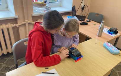 Izglītības Tehnoloģiju bibliotēkas mBot roboti 4., 6.. 7. klasē