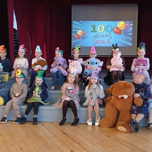 Pirmklasnieku 100 dienas skolā