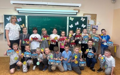 Nākamie pirmklasnieki iepazīst skolu